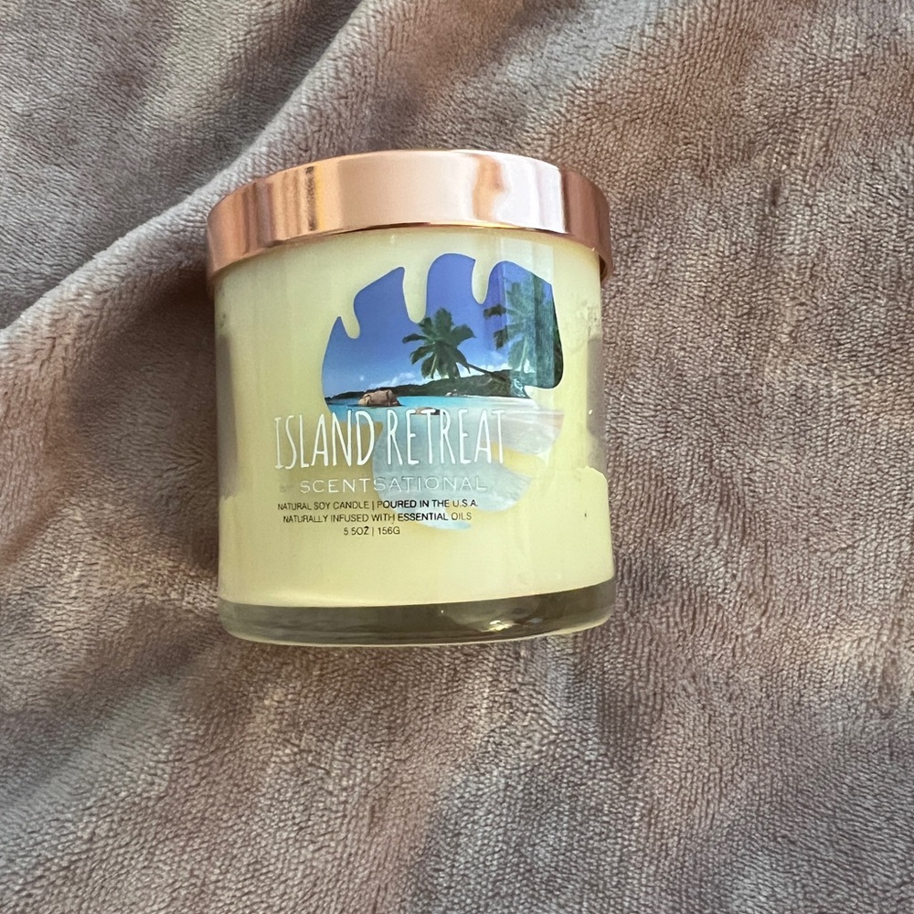 Island Retreat Natural Soy Candle